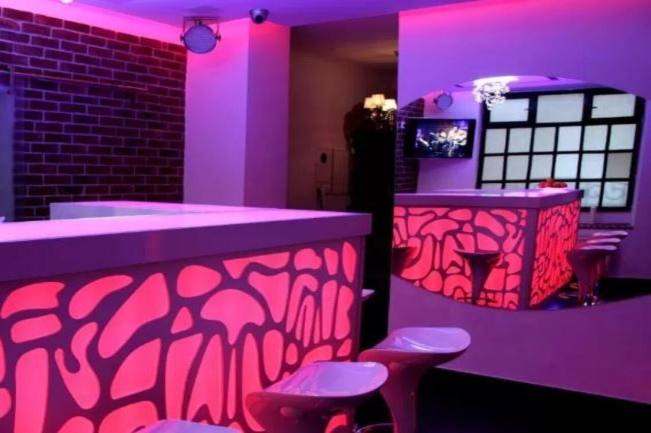 Greg&Tom Party Hostel Красков Екстериор снимка