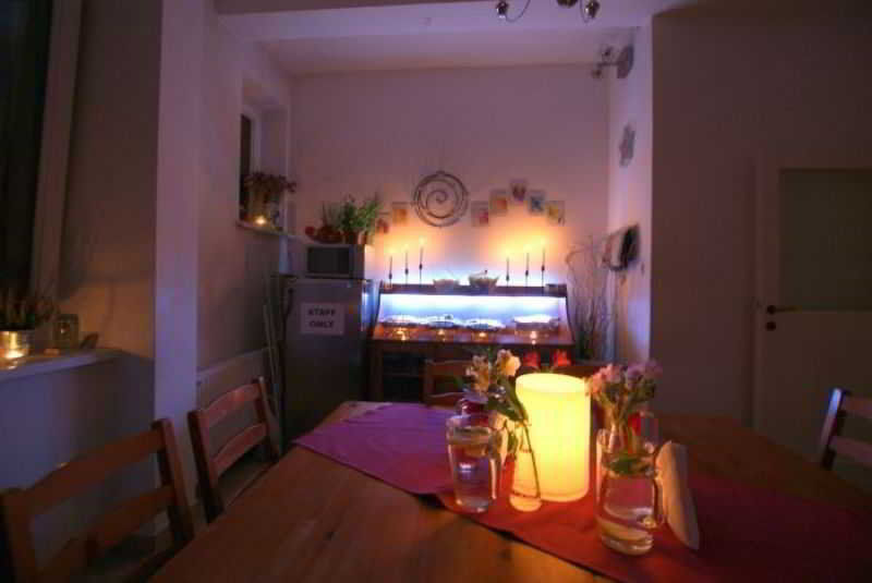 Greg&Tom Party Hostel Красков Екстериор снимка