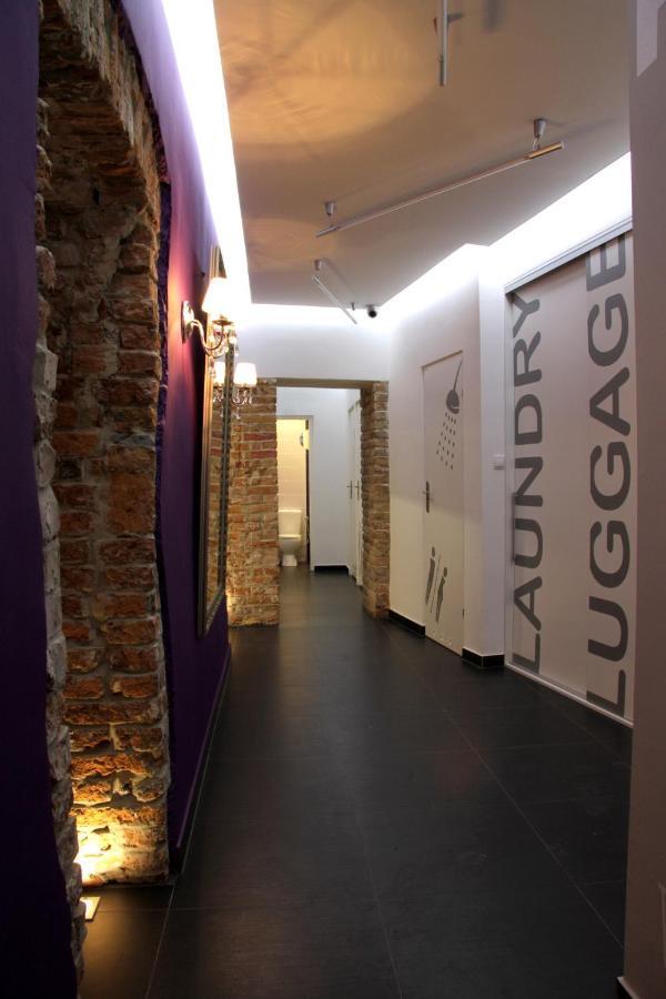 Greg&Tom Party Hostel Красков Екстериор снимка