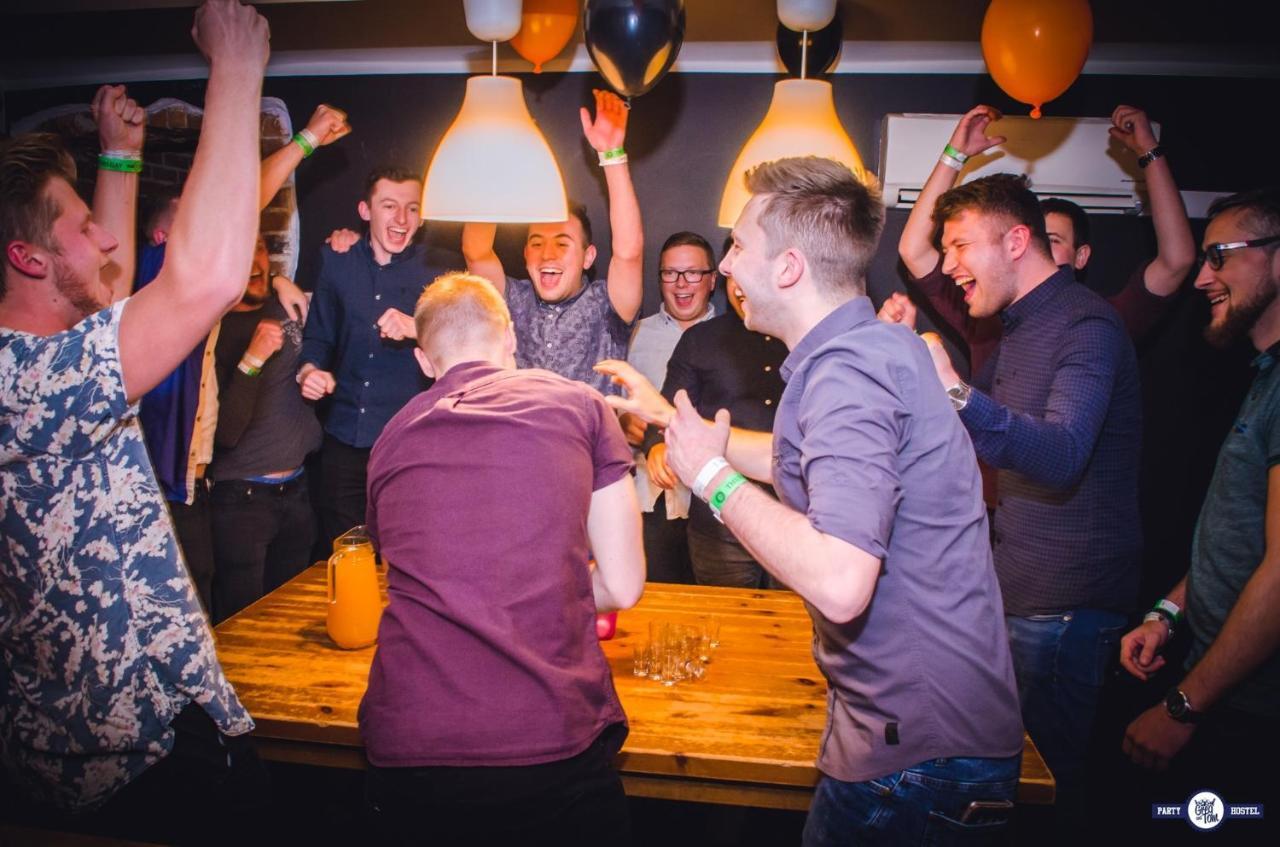 Greg&Tom Party Hostel Красков Екстериор снимка